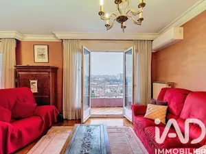 Apartment in Villeurbanne (69100)