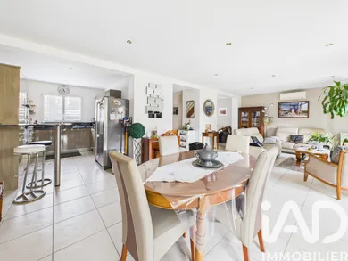 Maison à Maisons-Alfort (94700)