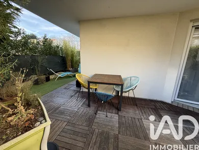 Apartment in Saint-Thibault-des-Vignes (77400)