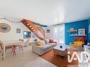 Duplex in Mandres-les-Roses (94520)