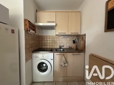 Apartment in Bormes-les-Mimosas (83230)