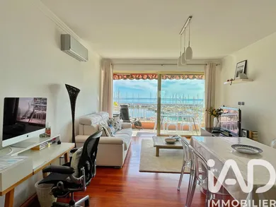 Apartment in Menton (06500)
