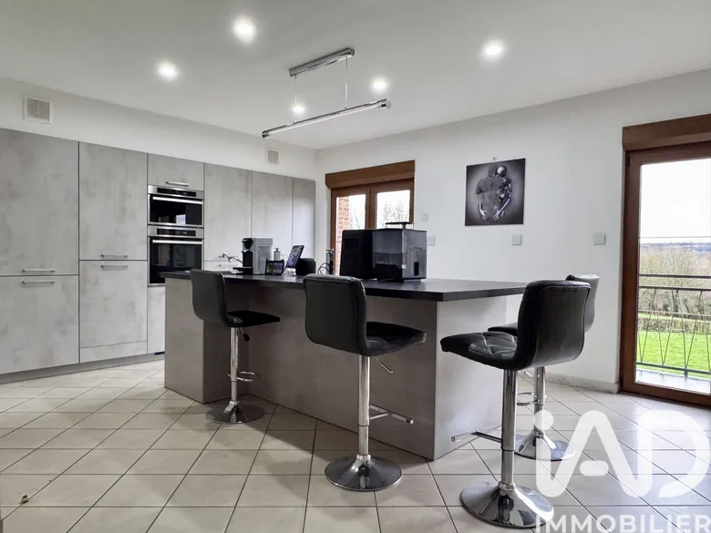 Maison 8 pièces 184 m² · à Renty · 183,8 m² · 362 900 €