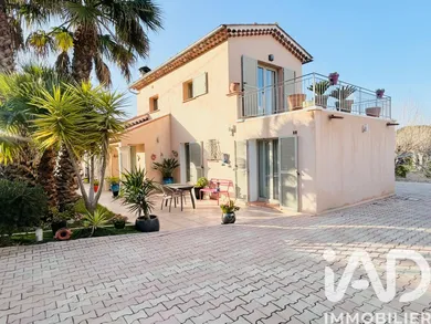 Maison à Fréjus (83370)