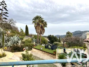 Apartment in Les Adrets-de-l'Estérel (83600)
