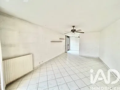 Apartment in Saint-Raphaël (83700)