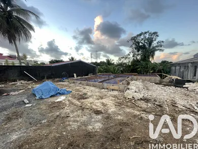 Maison à Petit-Bourg (97170)