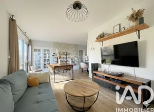 Apartment in Fontenay-le-Fleury (78330)