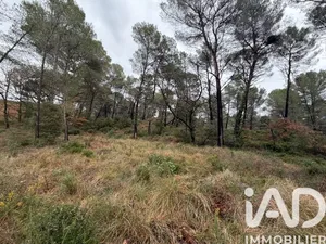 Terrain à Saint-Cannat (13760)