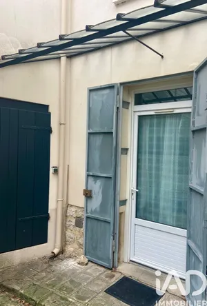 Apartment in Fontenay-sous-Bois (94120)