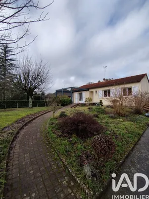 Traditional house in Bressuire (79300)