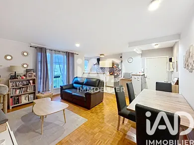 Apartment in Les Clayes-sous-Bois (78340)