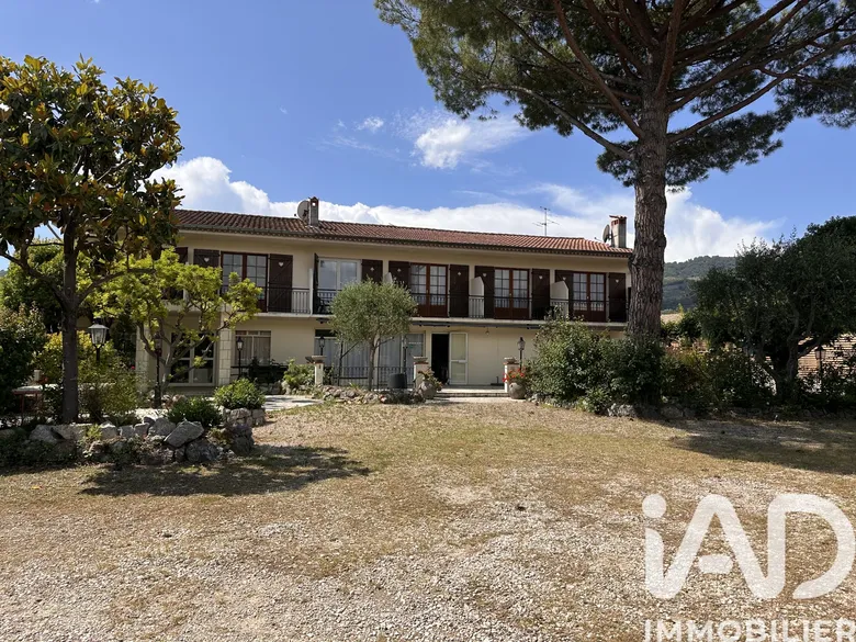 Immeuble 580 m² · à Pégomas · 580 m² · 1 900 000 €
