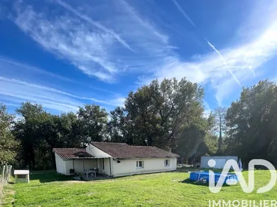 Park home in La Barde (17360)