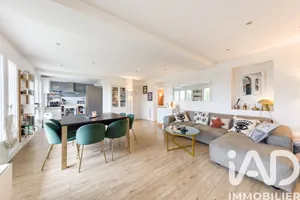 Apartment in Fontenay-sous-Bois (94120)