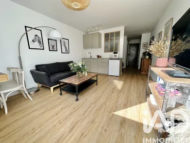 Apartment in Paris (75005)
