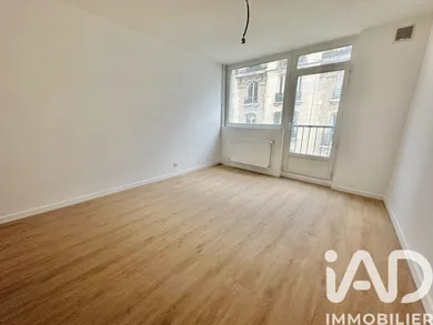 Apartment in Paris (75005)