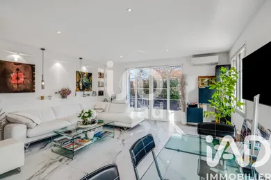 Apartment in Saint-Tropez (83990)