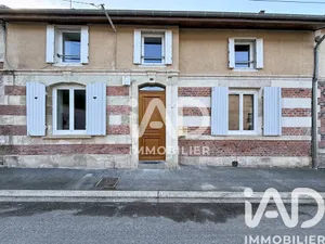 House in La Neuville-au-Pont (51800)