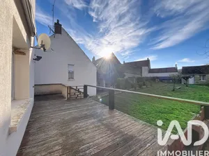 Maison de village à Montillot (89660)