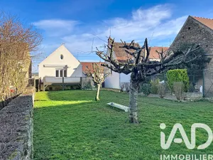 Maison de village à Montillot (89660)