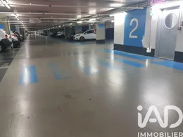 Parking à Paris (75012)