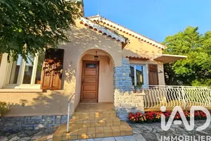 House in Cuers (83390)