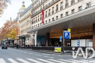 Parking à Paris (75009)