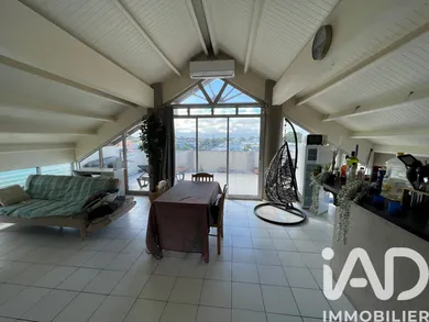 Appartement à Baie-Mahault (97122)