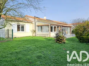 Maison à Étaules (17750)