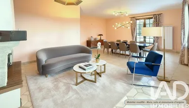 Architectural house in Urrugne (64122)