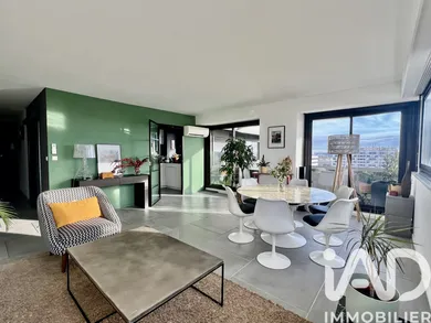 Apartment in Bordeaux (33000)