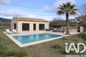 Maison traditionnelle à Tavernes (83670)