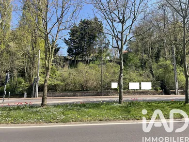 Terrain à bâtir à Bougival (78380)