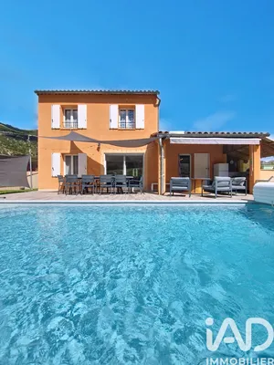 Traditional house in Les Omergues (04200)