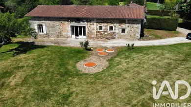 Maison à Rouzède (16220)