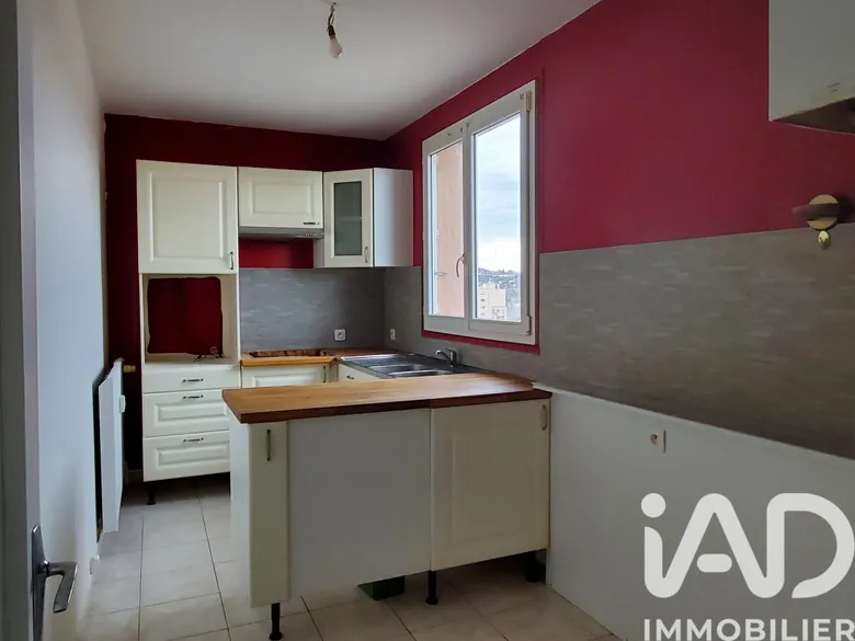Appartement 4 pièces 65 m² · à Montluçon · 65 m² · 45 000 €