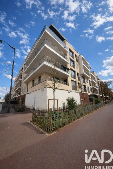 Apartment in Rueil-Malmaison (92500)