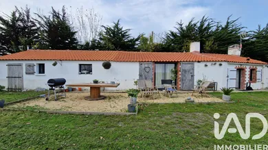 Longere in SAINT URBAIN (85230)