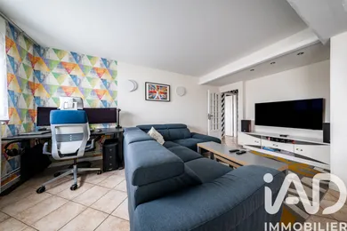 Apartment in Chevigny-Saint-Sauveur (21800)