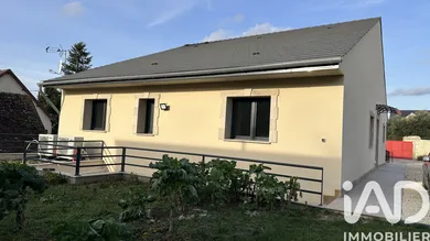 Maison traditionnelle à Chenou (77570)