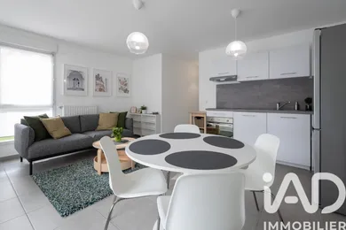 Apartment in Décines-Charpieu (69150)