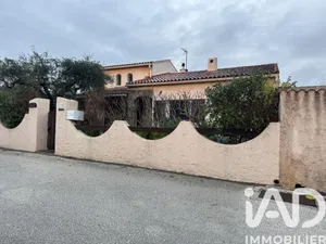 Maison traditionnelle à La Crau (83260)