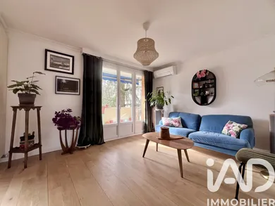 Apartment in Caluire-et-Cuire (69300)