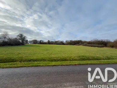 Land in SOULIERES (51130)