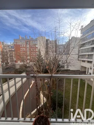 Apartment in Paris (75018)