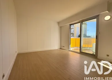 Appartement à Cagnes-sur-Mer (06800)