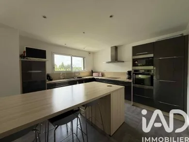 Architectural house in Bains-sur-Oust (35600)