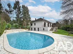 Traditional house in Montmorency (95160)