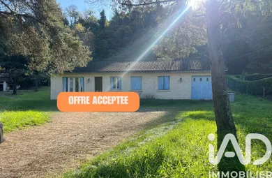 Maison traditionnelle à Branne (33420)